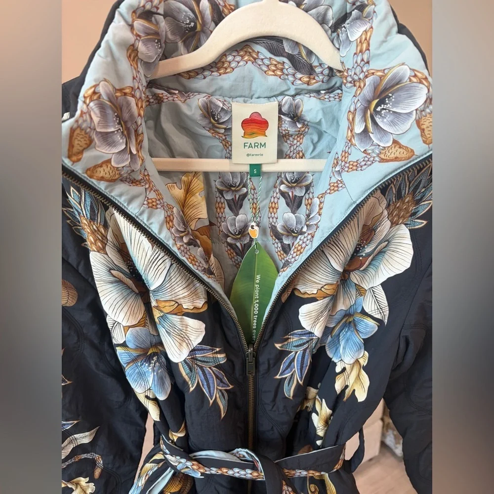 Farm Rio: Black Flowerful Snake Garden Reversible Maxi Puffer Jacket DT - Picture 9 of 14